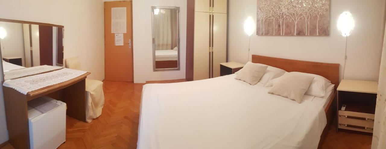 Aneli Rooms & Apartament Rovinj Exterior foto